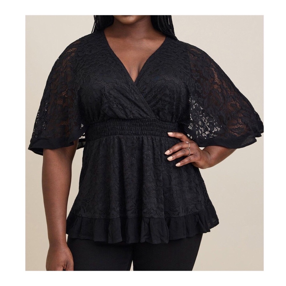 Torrid Stretch Lace Surplice Dolman Sleeve Top Preowned 00 Medium Large
